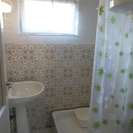 Apartment Balatonmariafuerdo 4 *